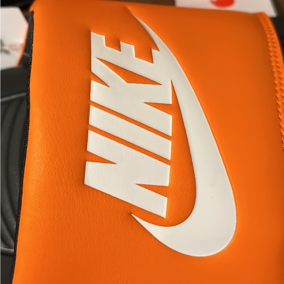 Nike slides mens size 11 Orange - Picture 2 of 4